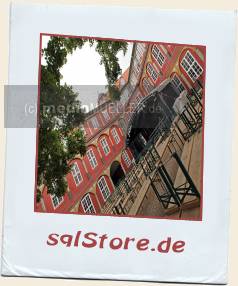 Schlosshof_Zwischen-den-Veranstaltungen.jpg_ALT